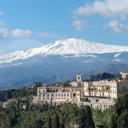 Aly Art Apartment Taormina Duomo, Gulf & Etna View Extérieur photo