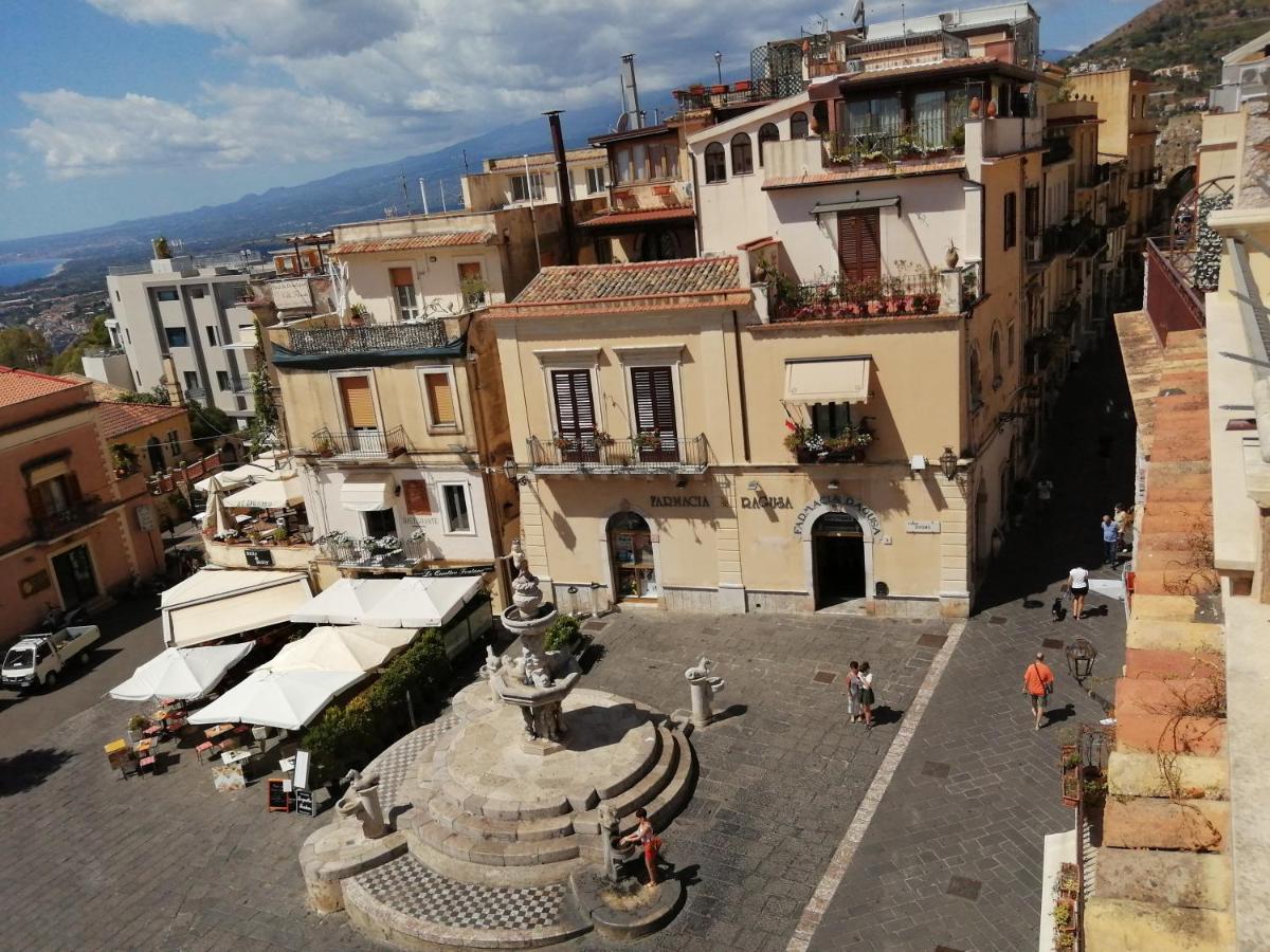 Aly Art Apartment Taormina Duomo, Gulf & Etna View Extérieur photo